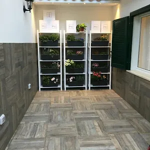 La Scalinata Di Chiaia 3* Neapel